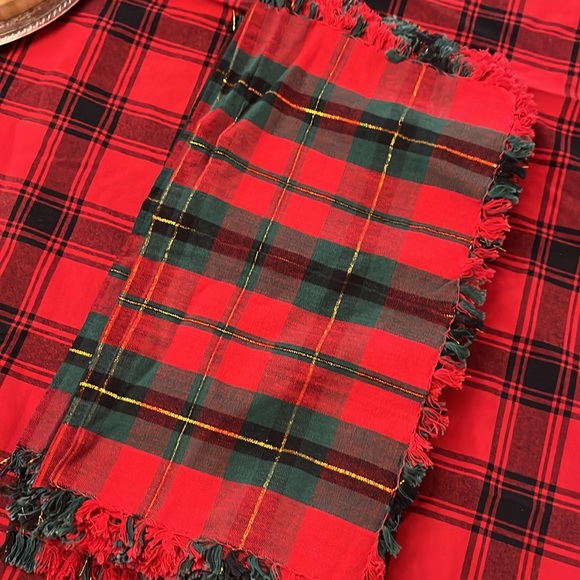 Christmas cloth napkins gold holiday plaid tassel trim 17 formal dinner wear NEW - Picture 5 of 6